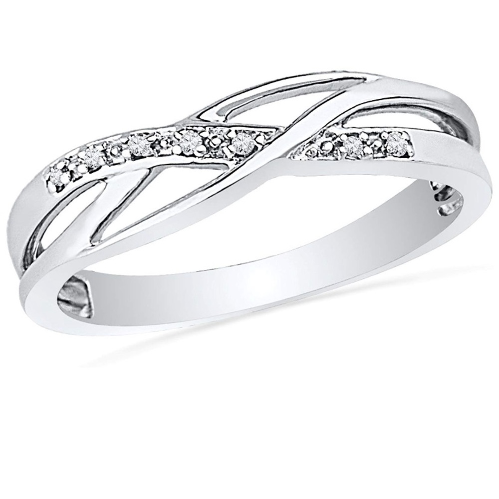 Sterling silver round diamond twisted ring (0.05)